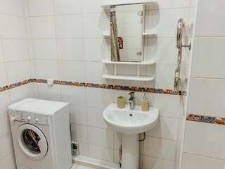 Апартаменты Апартаменты "CHILPIL" в центре - бесконтактное заселение - 24x7 Брест Улучшенные апартаменты-12